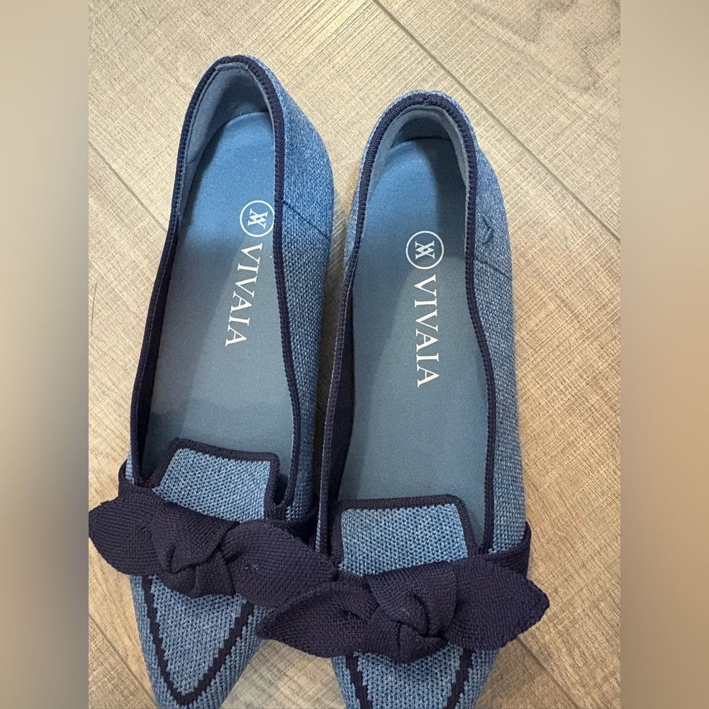 VIVAIA Women's Blue Pointed Knit Flats with Bow - Picture 3 of 4